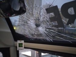 Bus Persis Solo Dilempari Batu, Gibran Singgung Tragedi Kanjuruhan