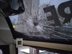 Bus Persis Solo Dilempari, Kaesang Pangarep: Nanti Beli Baru