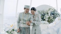 6 Foto Mikha Tambayong Menikah dengan Deva Mahenra, Pakai Gaun Milik Ibu