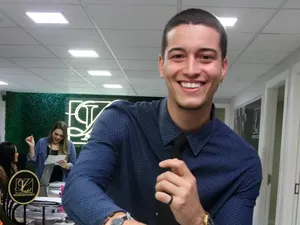 Kisah Pegawai Sales Viral karena Joget TikTok Tubarao, Kini Jadi Selebgram