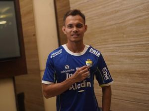 Statistik Ciamik Rezaldi Hehanussa di Persib Bandung