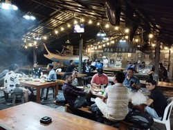 Kadek Unggit dan Kisah Arak Bali di Warung Pan Tantri