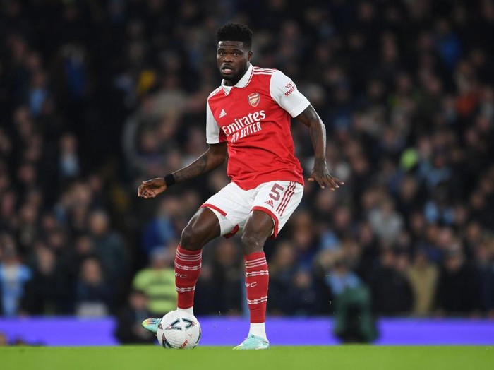 MANCHESTER, ENGLAND - JANUARY 27: Thomas Partey of Arsenal during the Emirates FA Cup Fourth Round match between Manchester City and Arsenal at Etihad Stadium on January 27, 2023 in Manchester, England. (Photo by Stuart MacFarlane/Arsenal FC via Getty Images)