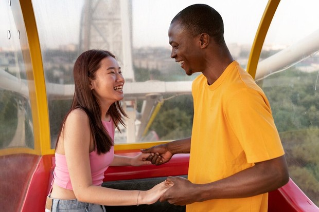 Scorpio merupakan zodiak yang tidak pernah menjatuhkan hati begitu cepat, karena memilih pasangan ideal yang bisa menemani sampai nanti.