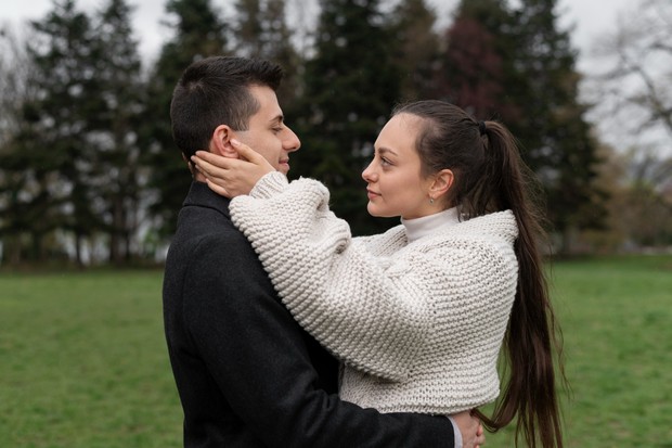 Aquarius merupakan zodiak yang menyukai hal intim hanya untuk dibagikan bersama pasangan.