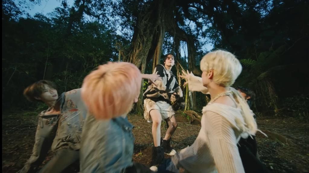 4 Lokasi Wisata di Bali dalam MV 'Sugar Rush Ride' TXT
