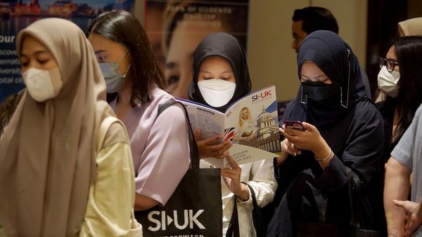 Antusiasme Warga +62 Kunjungi Pameran Pendidikan UK 2023 di Jakarta