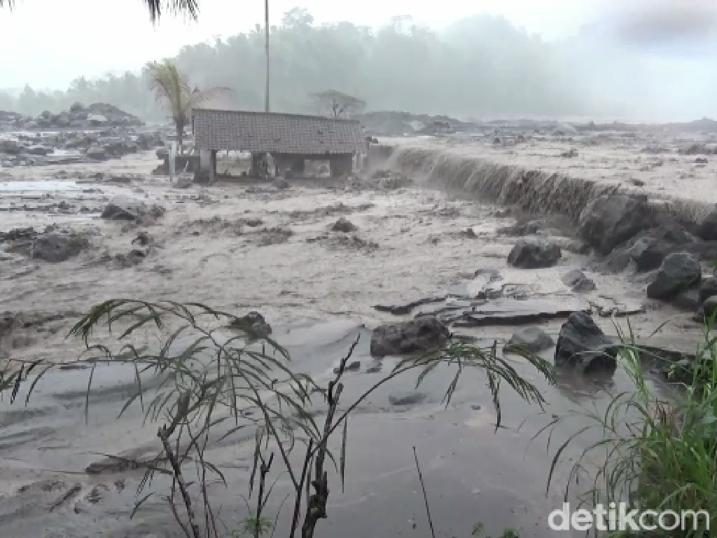 Satu Dusun di Lumajang Terisolir Usai Diterjang Banjir Lahar Semeru