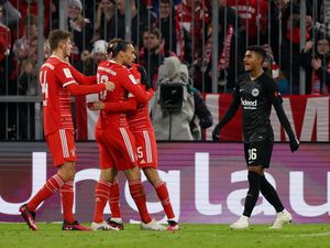 Bayern Gagal Tundukkan Frankfurt: Gol Sane Dibalas Kolo Muani Bayern Gagal Tundukkan Frankfurt: Gol Sane Dibalas Kolo Muani