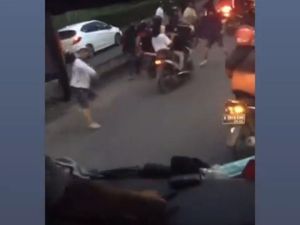 Polisi: Satu Ofisial Persis Solo Terluka Imbas Bus Dilempari Batu Polisi: Satu Ofisial Persis Solo Terluka Imbas Bus Dilempari Batu