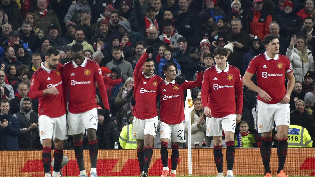 Gary Neville menilai para pemain Manchester United kini terlihat bahagia di lapangan (Foto: AP/Rui Vieira)