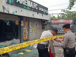 7 Aremania Perusak Kantor Arema FC saat Demo Tragedi Kanjuruhan Bebas
