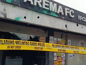 Deretan Faktor yang Bikin Arema FC Pertimbangkan Bubar Deretan Faktor yang Bikin Arema FC Pertimbangkan Bubar