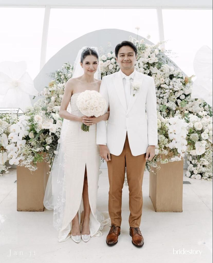 Mikha Tambayong dan Deva Mahenra Mikha Tambayong dan Deva Mahenra