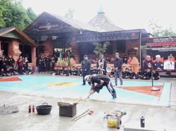 5 Fakta Insiden Berdarah Saat Atraksi Debus di Sukabumi