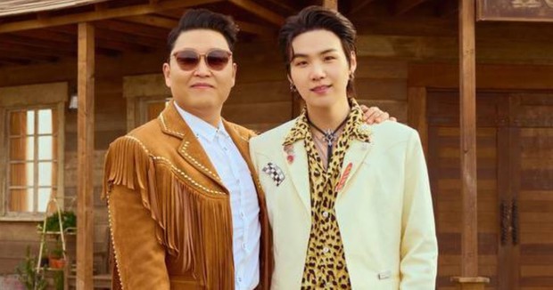 PSY dan Suga/Foto: Koreaboo PSY dan Suga untuk That That