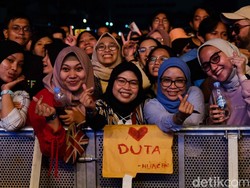 Momen Hangat Sheila Gank Dengarkan Anugerah Terindah Yang Pernah Kumiliki