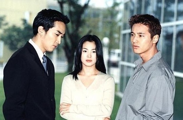 Won Bin, Song Hye Kyo dan Song Seung Heon di drama Autumn In My Heart / Foto: namu.wiki Won Bin, Song Hye Kyo dan Song Seung Heon di drama Autumn In My Heart / Foto: namu.wiki