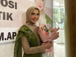 Lulus S3, Arzeti Bilbina Mau Jadi Madrasah Bagi Anaknya