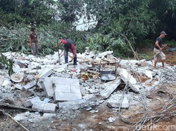 Jerit Penerima Bantuan Rutilahu Terimbas Eksekusi Tol Japek II