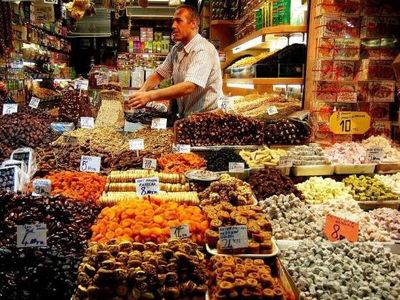 Begini Suasana Hirup Pikuk 10 Pasar Makanan Teramai di Dunia