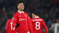 Casemiro adalah salah satu anak baru yang direkrut MU tahun lalu. Dengan cepat ia memperlihatkan daya kepemimpinannya dan kini menjadi calon kuat penyandang ban kapten klub.  Foto: Getty Images/Robbie Jay Barratt - AMA
