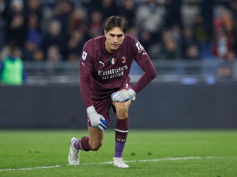 ROME, ITALY - JANUARY 24: Ciprian Tatarusanu of AC Milan looks dejected during the Serie A match between SS Lazio and AC MIlan at Stadio Olimpico on January 24, 2023 in Rome, Italy. (Photo by Matteo Ciambelli/DeFodi Images via Getty Images)