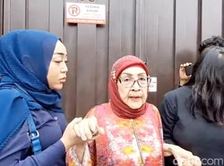 Ibu Ferry Irawan Tak Terima Pengacara Venna Melinda Rendahkan Anaknya