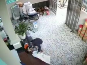 Hoaks Bocah Dibius dan Dimasukkan ke Karung di Bekasi Hoaks Bocah Dibius dan Dimasukkan ke Karung di Bekasi