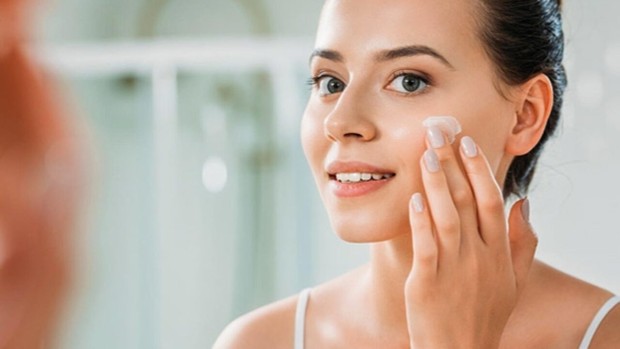 Ilustrasi penggunaan skincare /Foto: pinterest.com Foto: pinterest.com