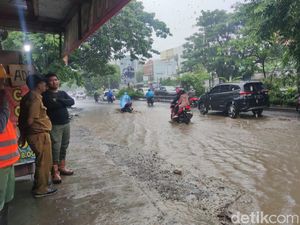 Jalan Hertasning-Aroepala Makassar Tergenang, PUTR Sulsel Akan Benahi Saluran Jalan Hertasning-Aroepala Makassar Tergenang, PUTR Sulsel Akan Benahi Saluran