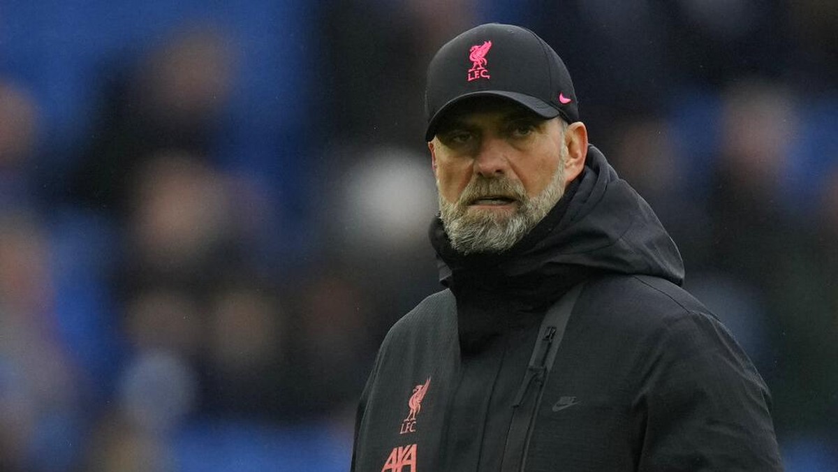 Juergen Klopp menyesalkan kekalahan Liverpool. (Foto: AP/Alastair Grant)