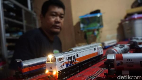 Kerennya Miniatur Kereta Api Produksi Drumer Mojokerto yang Bernilai Tinggi