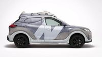 Penampakan Mobil Kolaborasi Nissan-New Balance, Mirip Sepatu Raksasa!