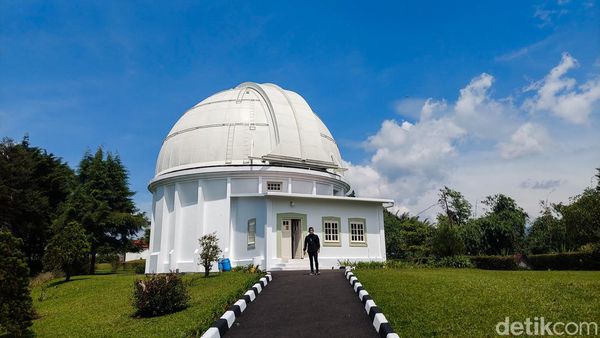 Menengok Jejak Seabad Observatorium Bosscha