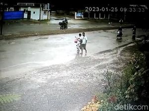 Terekam CCTV! Sosok Pria di Kasus Wanita Tewas Telanjang Sukabumi Terekam CCTV! Sosok Pria di Kasus Wanita Tewas Telanjang Sukabumi
