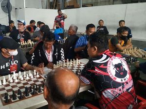 Puluhan Orang Ikuti Turnamen Catur BMI Jakarta