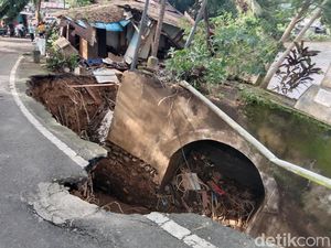 Update Banjir-Longsor Manado: 1.110 Rumah Rusak, 1.674 Warga Mengungsi Update Banjir-Longsor Manado: 1.110 Rumah Rusak, 1.674 Warga Mengungsi
