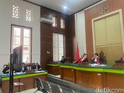 Eks Kasatpol PP Makassar Iman Hud Didakwa Korupsi Rp 4,8 M