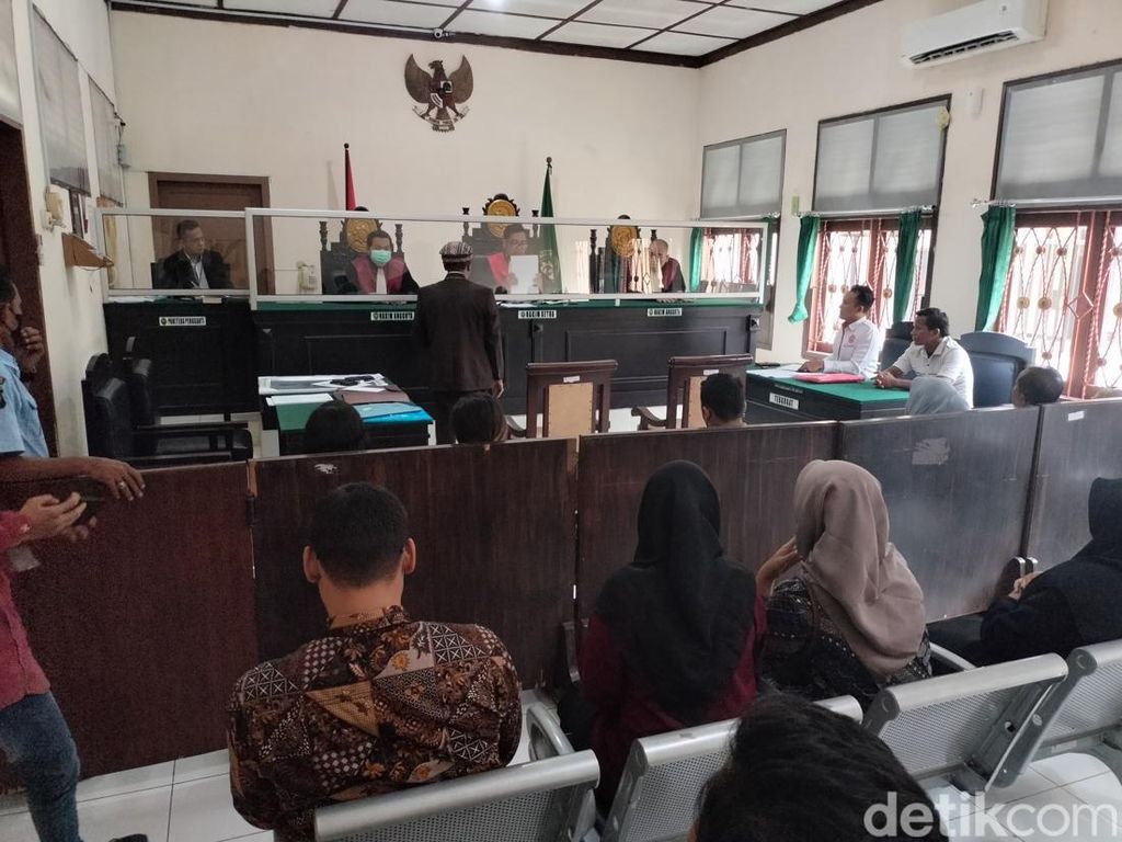 Ganda Akan Hadirkan 3 Saksi soal Asal Mula Pembatalan Nikah dengan Putri Ganda Akan Hadirkan 3 Saksi soal Asal Mula Pembatalan Nikah dengan Putri