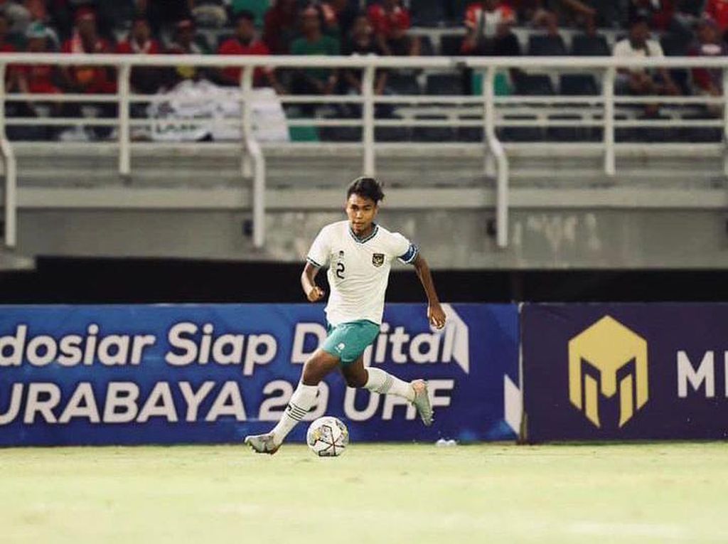 Ahmad Rusadi Hengkang ke PSM, Pelatih Persela Cari Pengganti Sepadan