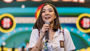 Cantiknya Gisel Pakai Baju SMA, Masih Cocok Kok!