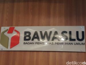Bawaslu Masih Telusuri Dugaan Bagi-bagi Uang Calon DPD RI-Caleg DPRD Batam Bawaslu Masih Telusuri Dugaan Bagi-bagi Uang Calon DPD RI-Caleg DPRD Batam