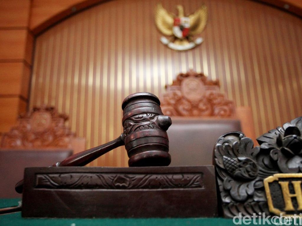 Perlawanan Jaksa Atas Vonis Ringan Polisi Penganiaya Anak di Cirebon Perlawanan Jaksa Atas Vonis Ringan Polisi Penganiaya Anak di Cirebon
