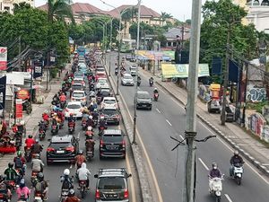 Ciputat Tangsel Arah Jakarta Macet Parah Pagi Ini