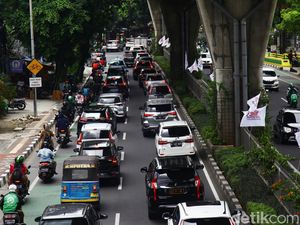 Urai Macet, Dishub DKI Uji Coba Rekayasa Lalin di Simpang Santa 5-12 April Urai Macet, Dishub DKI Uji Coba Rekayasa Lalin di Simpang Santa 5-12 April