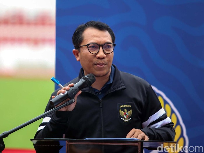 Komite Pemilihan PSSI mengumumkan Daftar Calon Sementara (DCS) menyisakan 75 orang. Beberapa nama tidak lolos, salah satunya Bambang Pamungkas.