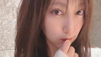 9 Foto Artis Jepang yang Perselingkuhannya Terungkap Lewat Sex Toy