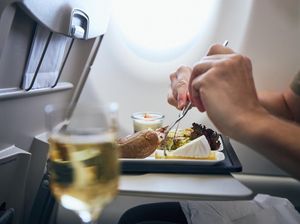 Maskapai Ini Enggak Pelit Makanan, Nih Bocoran dari Mantan Pramugari