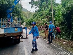 Tiang Listrik Rusak Akibat longsor, 3 Hari Lampu Mati di KM 0 Sabang